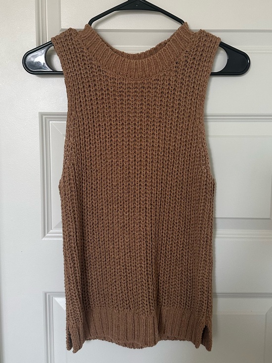 Abercrombie & Fitch Tops - Abercrombie Sleeveless Knit Tank Sweater - Brown